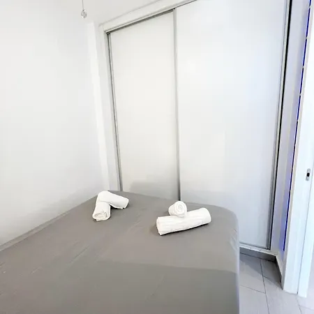 Elegant 1bdr Bright Flat With Pool Torremolinos