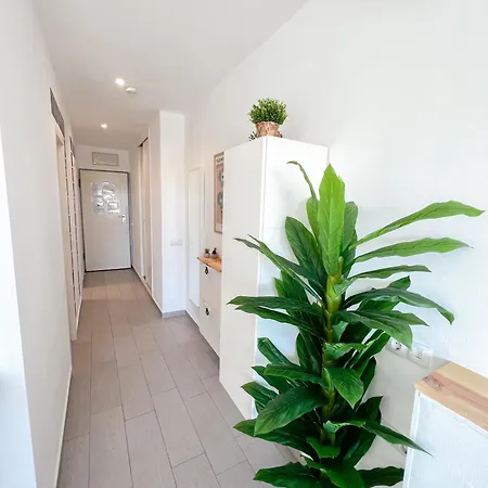 Elegant 1bdr Bright Flat With Pool *