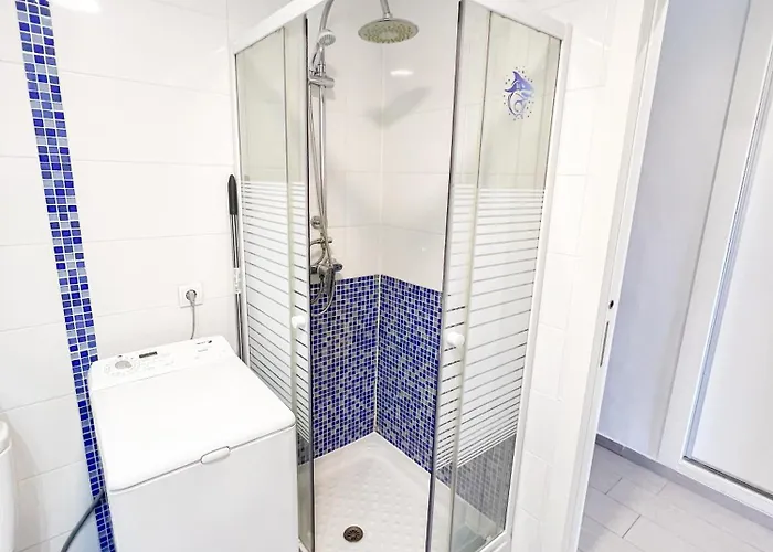 Elegant 1bdr Bright Flat With Pool Torremolinos