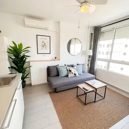 Elegant 1bdr Bright Flat With Pool