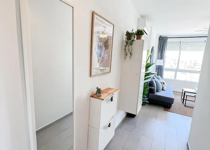 Elegant 1bdr Bright Flat With Pool Apartamento Torremolinos