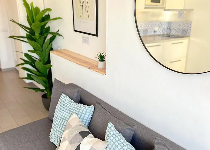 Elegant 1bdr Bright Flat With Pool Apartamento